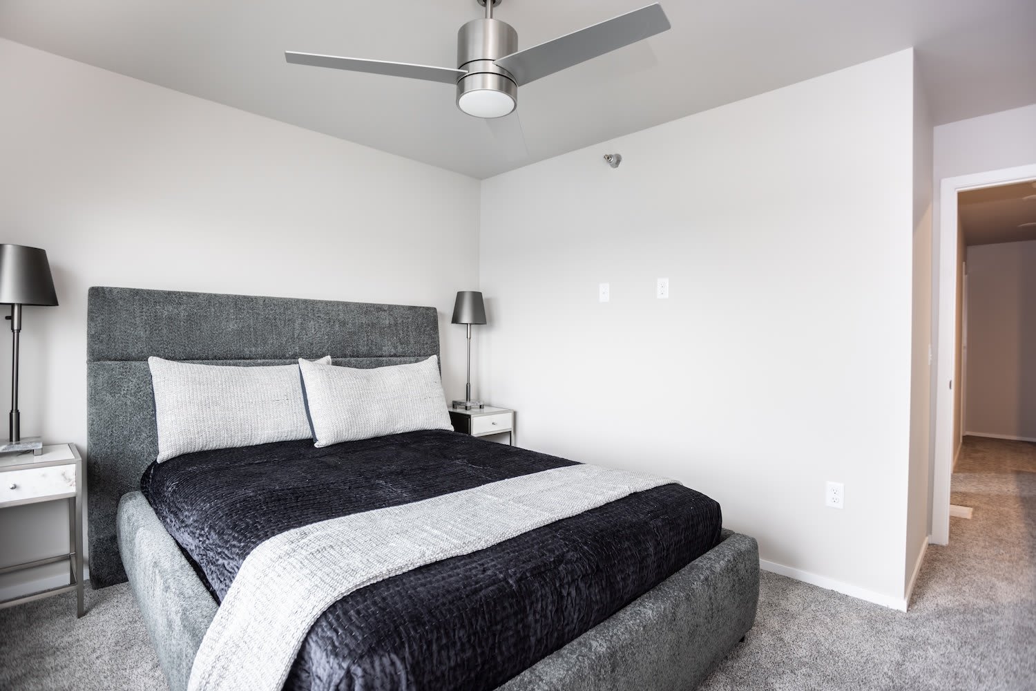 Rent Reduced – photo 5