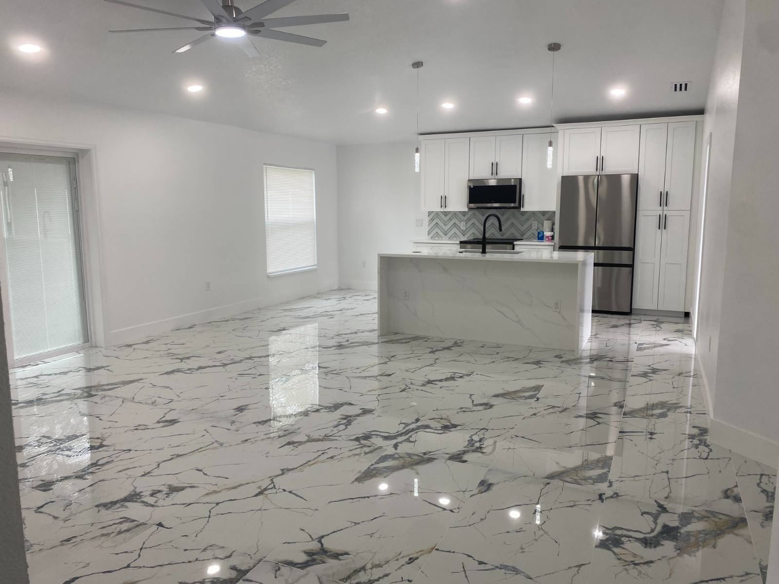 1210 Alden Terrace – photo 3