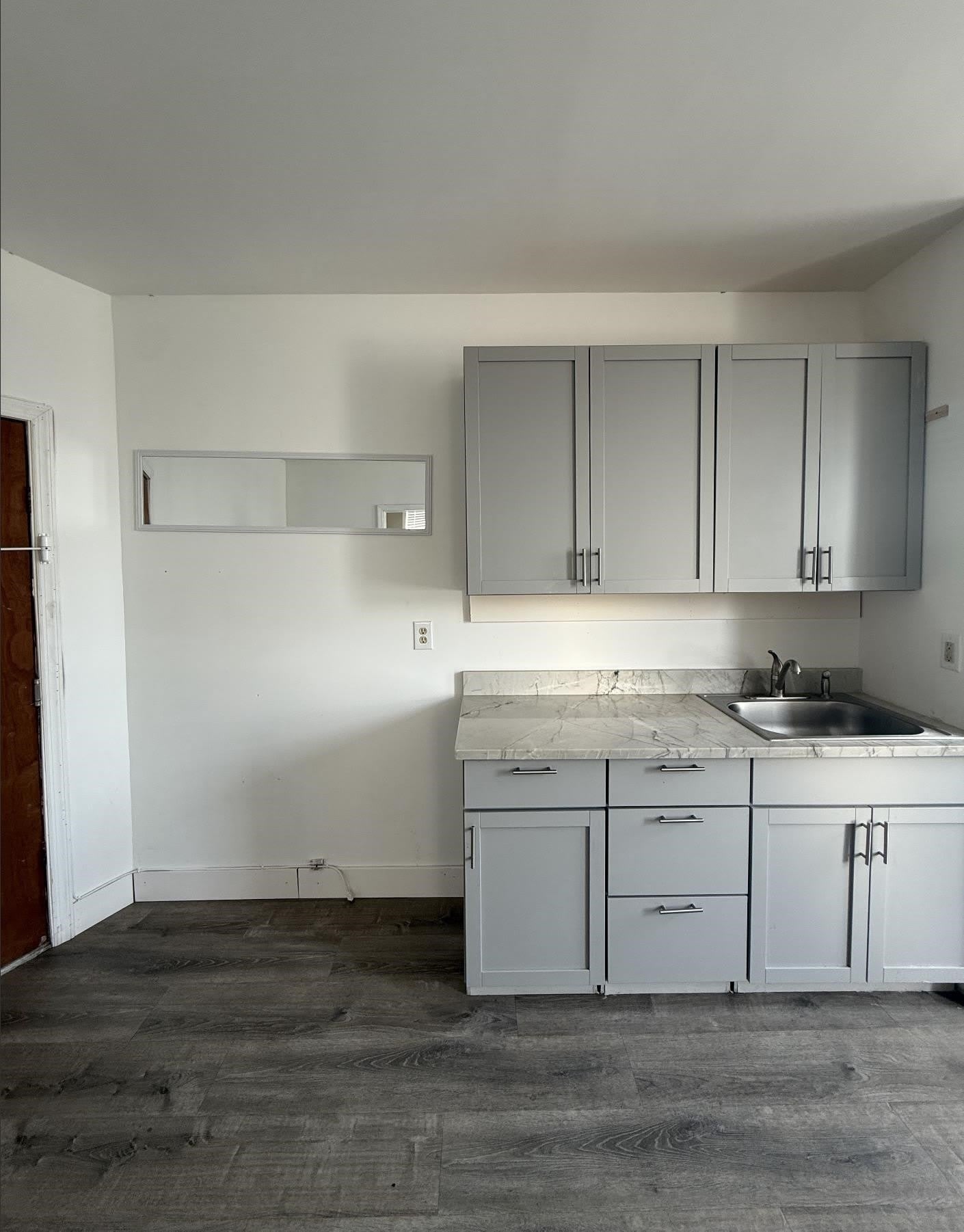188 AVENUE F – photo 5
