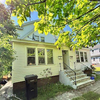 2121 Burdett Avenue – photo 2