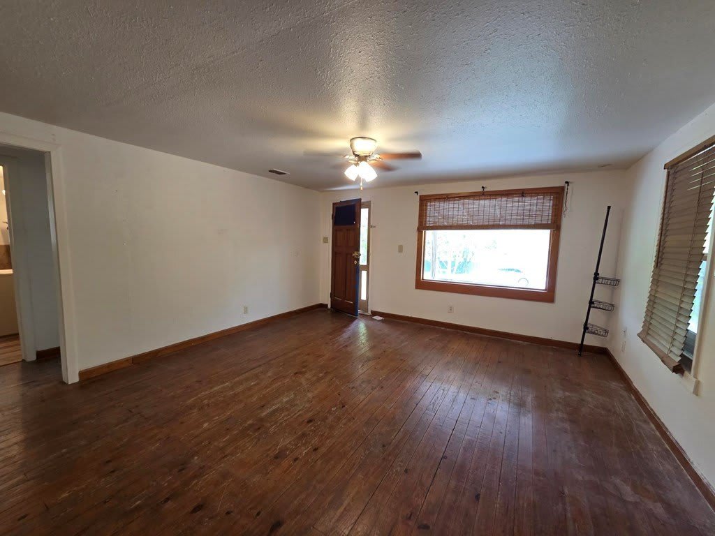 3414 Riverside Dr – photo 5
