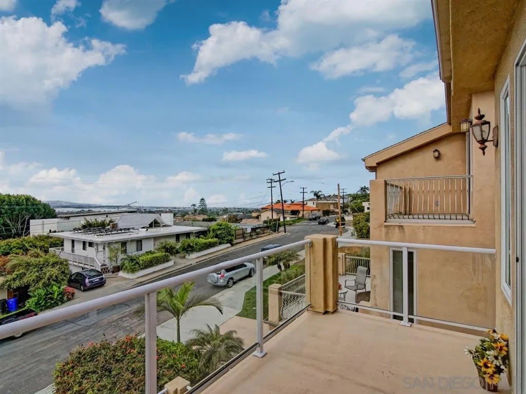 1820 Malden Street – photo 4