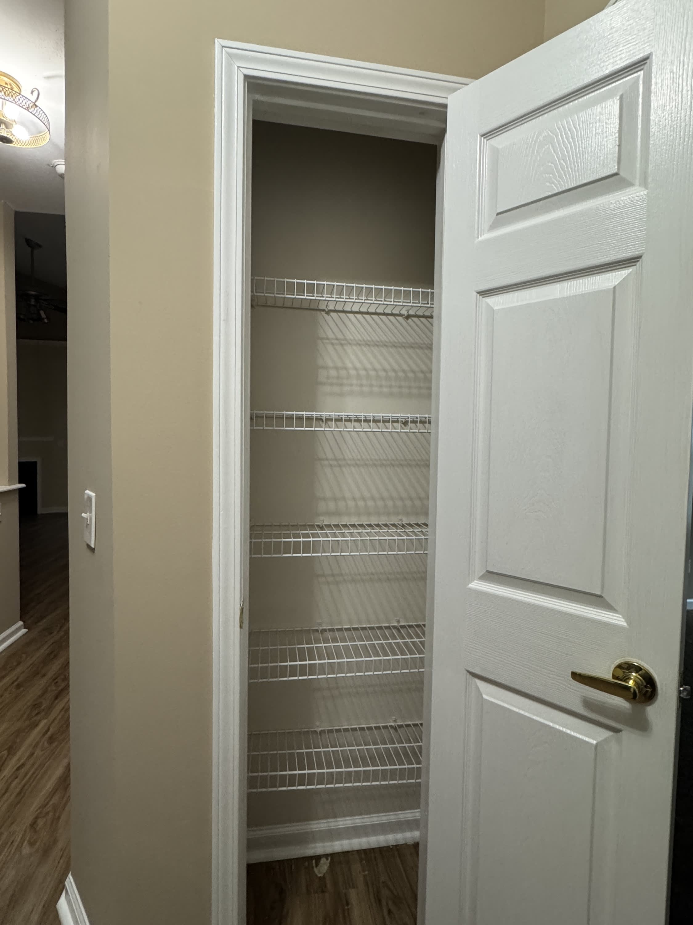 9768 Leyland Dr 10 – photo 4