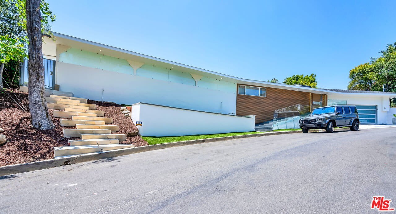 849 Glenmere Way – photo 2