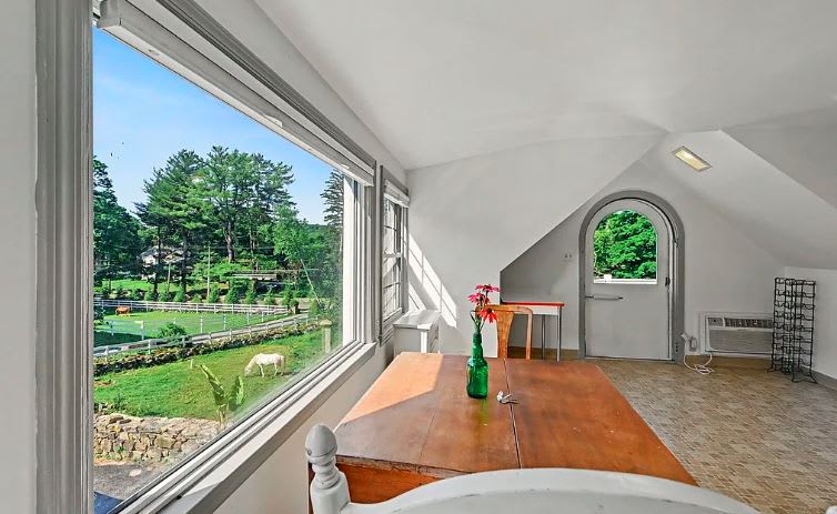 723 Riverbank Road – photo 5