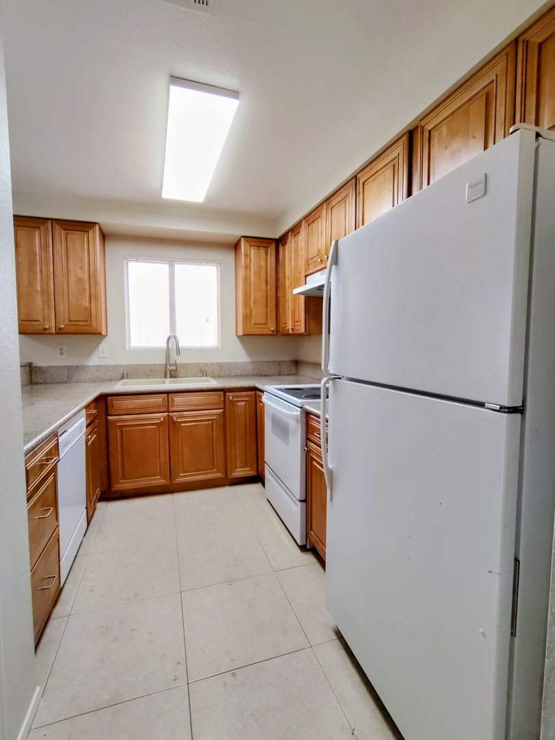 2 Bed/2Bath Condo – photo 4