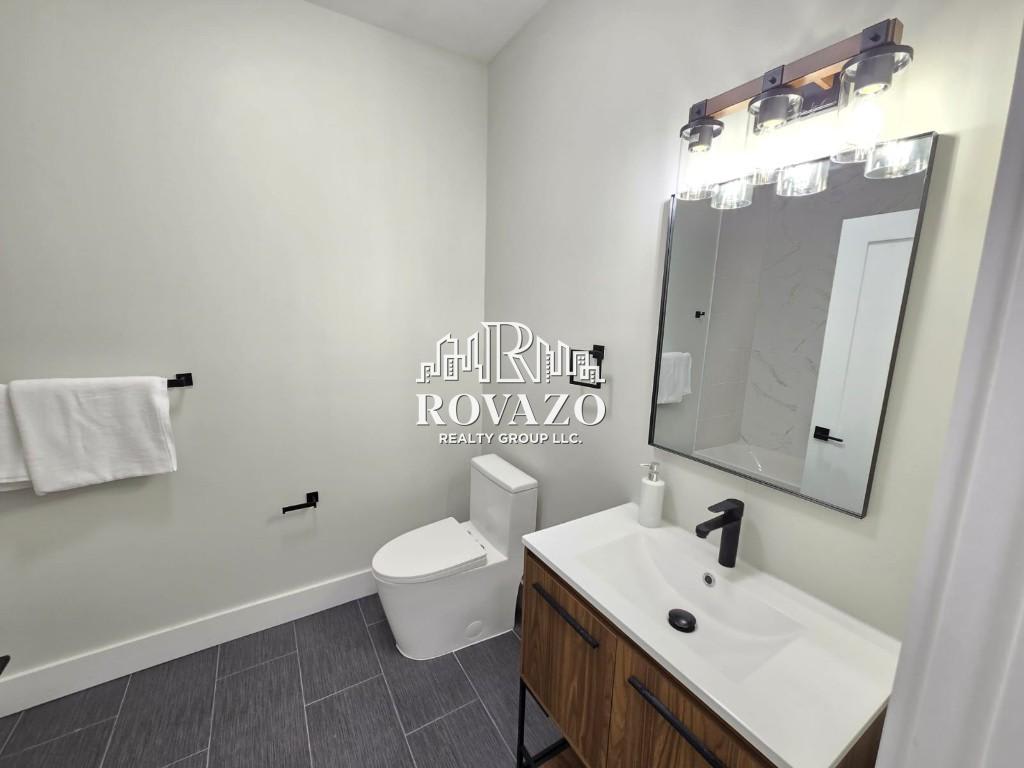 30 Ellis Avenue – photo 4