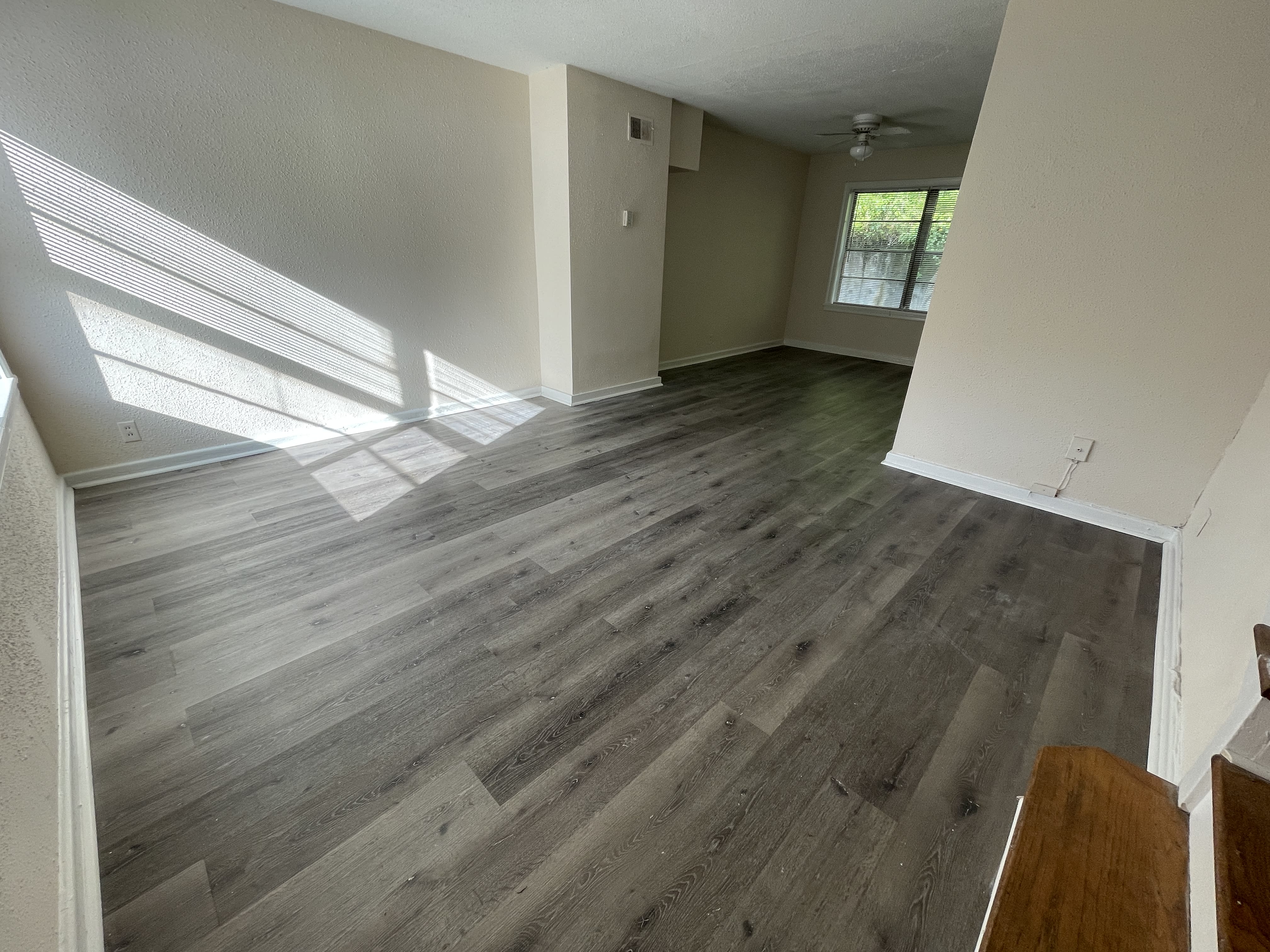 1641 Valley Ave – photo 2