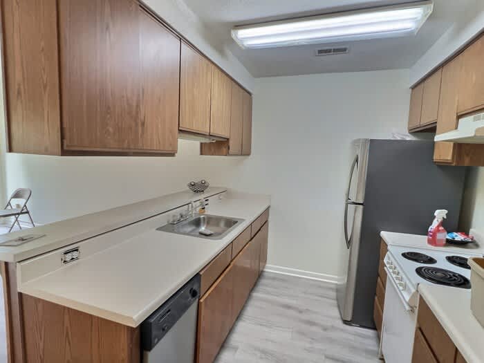 3081 Huntleigh Drive – photo 4