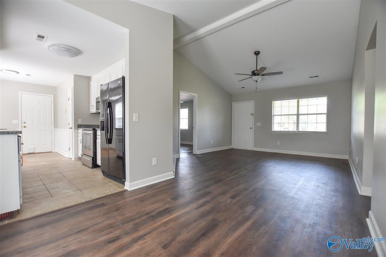 109 Covecrest Drive – photo 4
