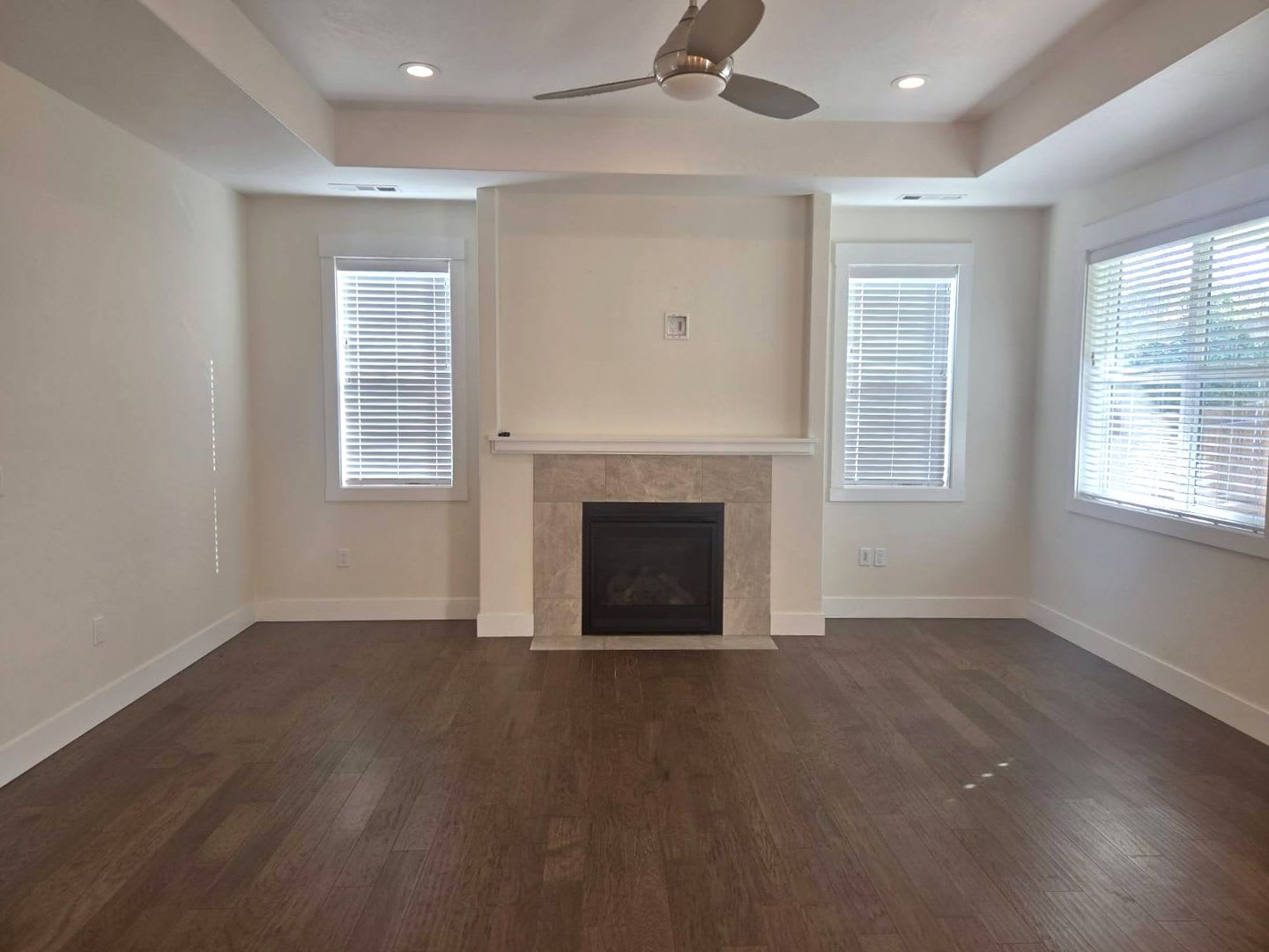 Newer Three bed, 2.5 bath Ashland Home – photo 3