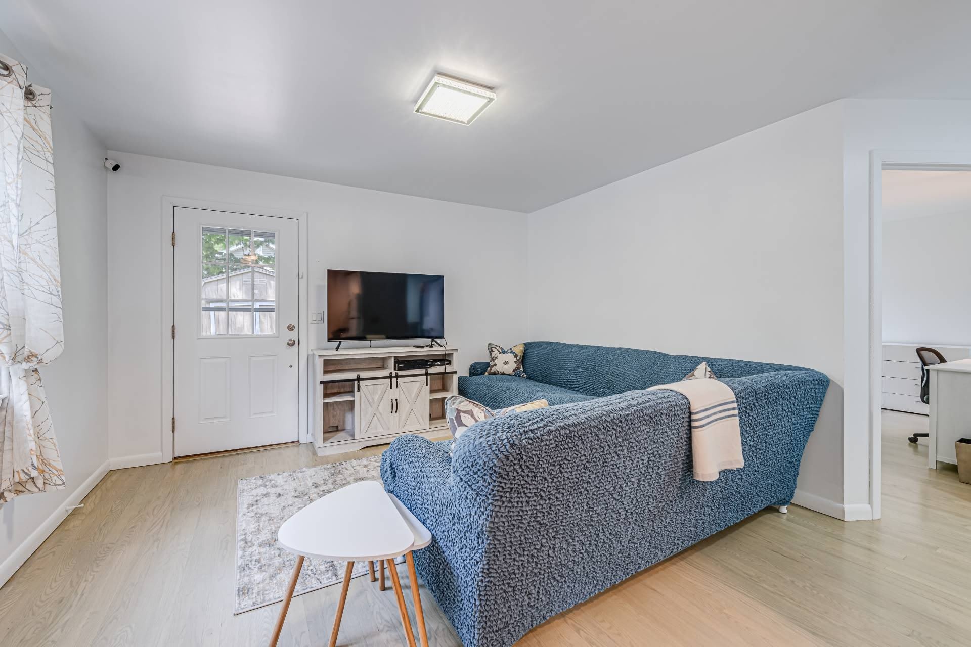 10 Hunters Lane – photo 2