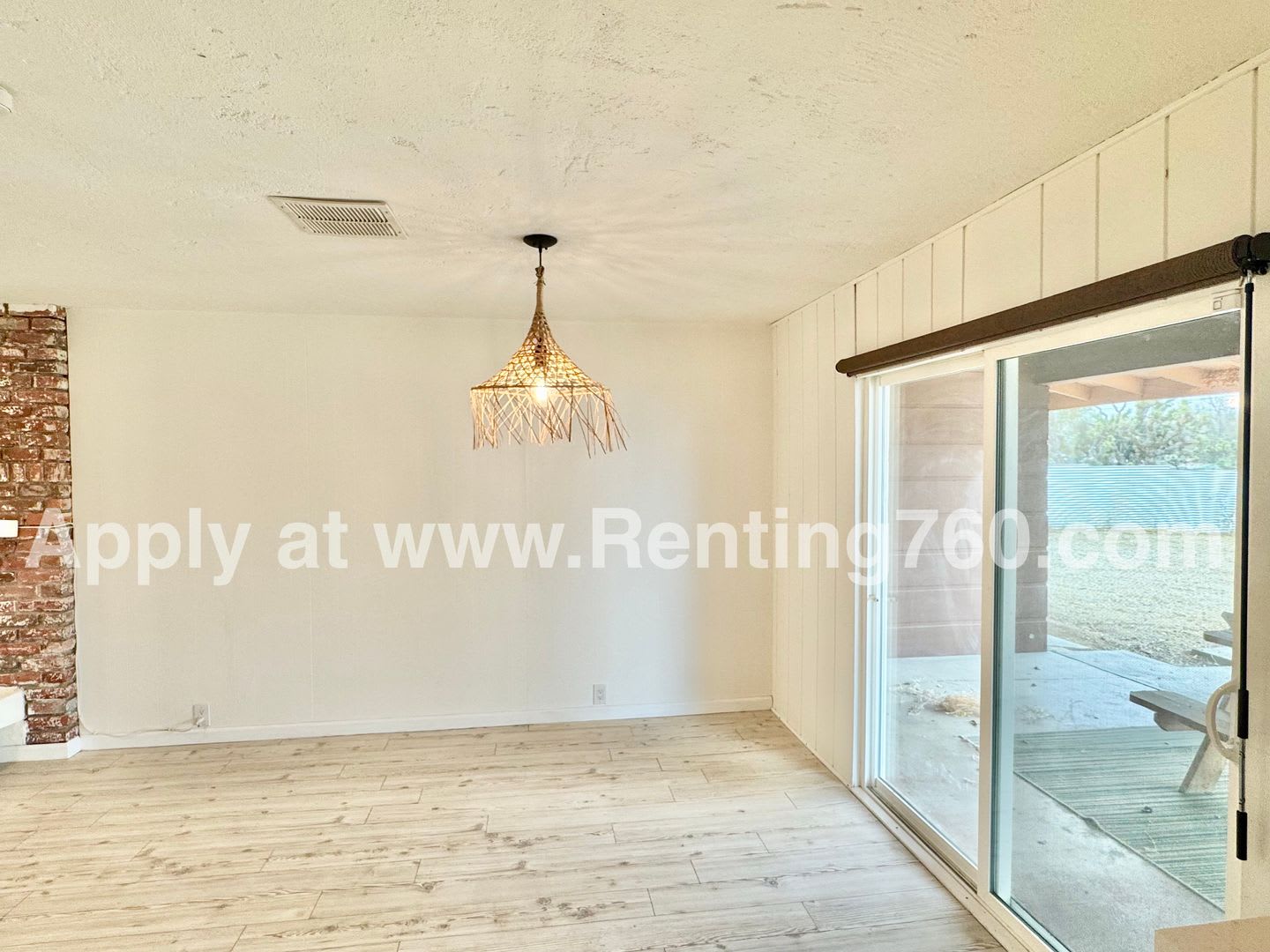 Stylish 3-Bed, 2 Bath Home with Fenced Yard! – photo 5