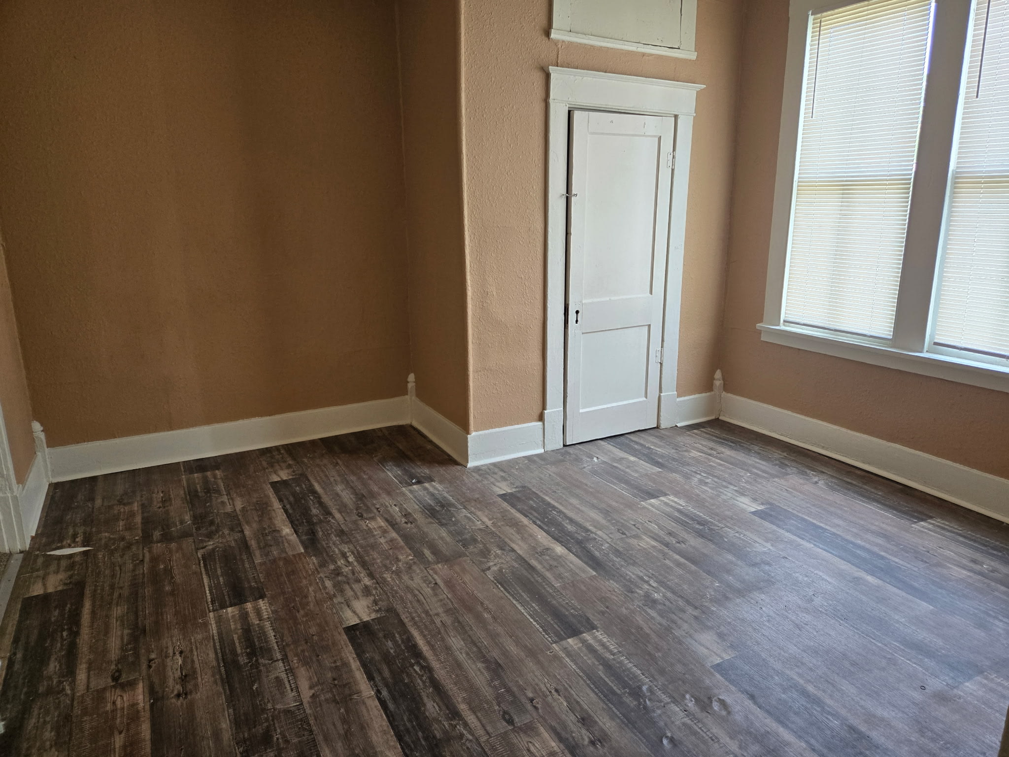 1512 Chandler – photo 5