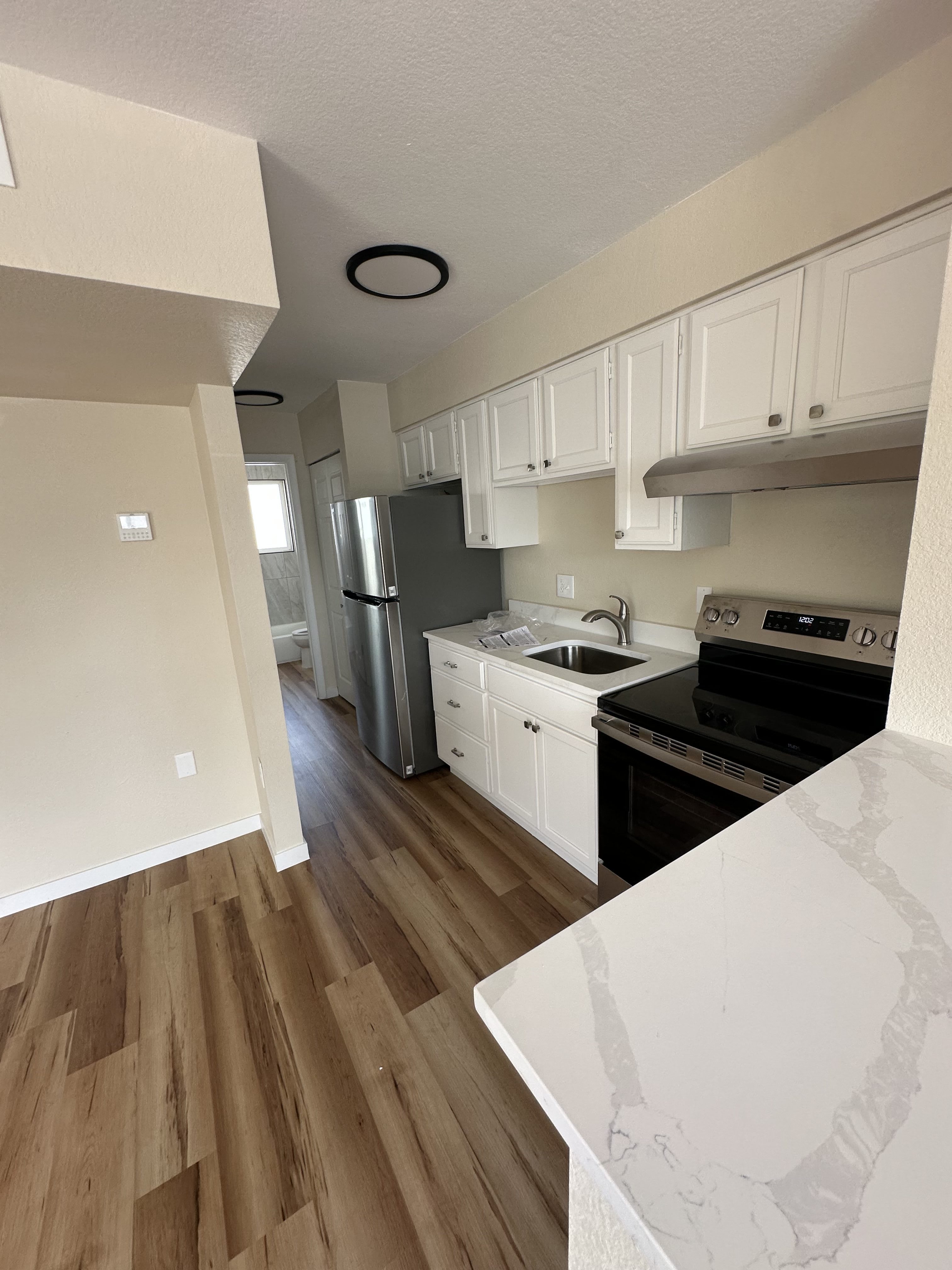 153 South 18th Avenue – photo 2