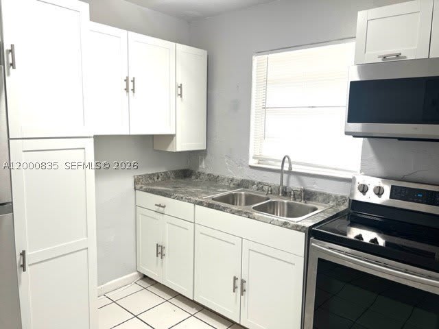 504 N 57th Ave – photo 3