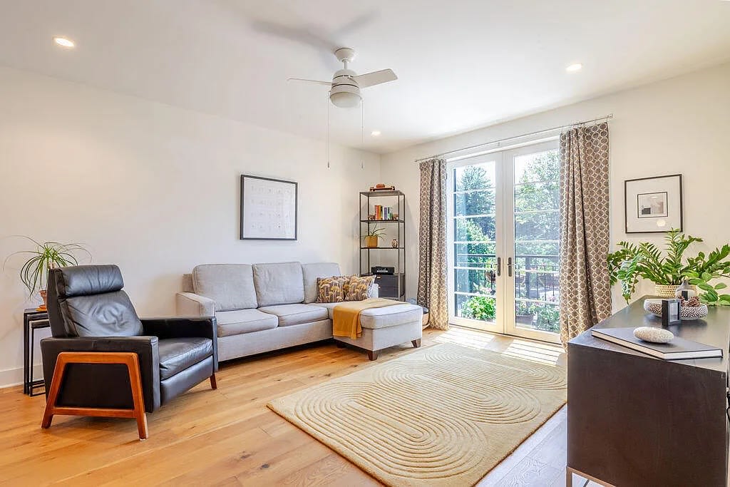 34 Bridge St Apt 204 – photo 2