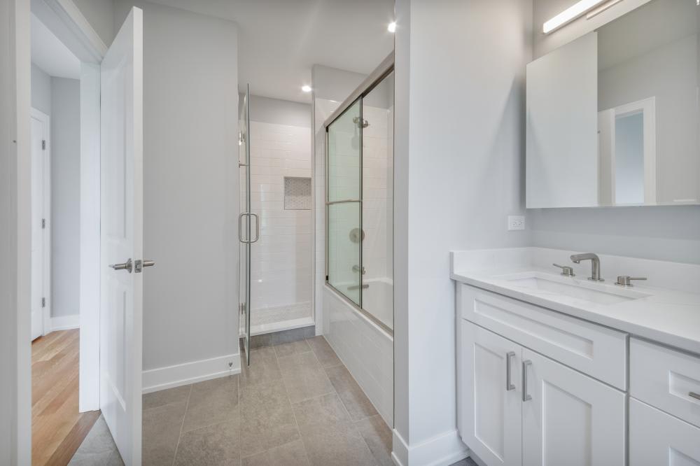 1349 N Noble – photo 3