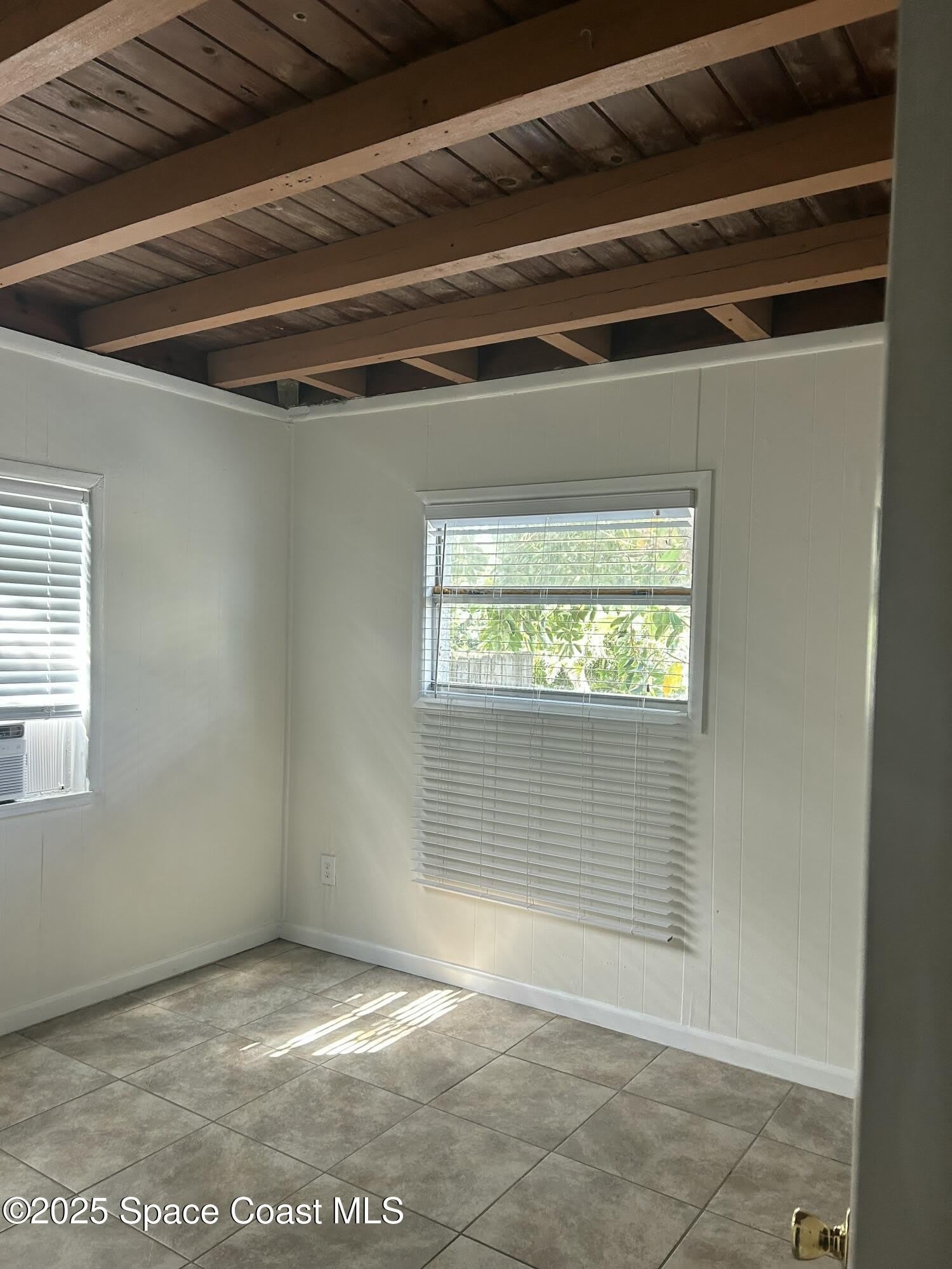 550 S Atlantic Avenue – photo 5