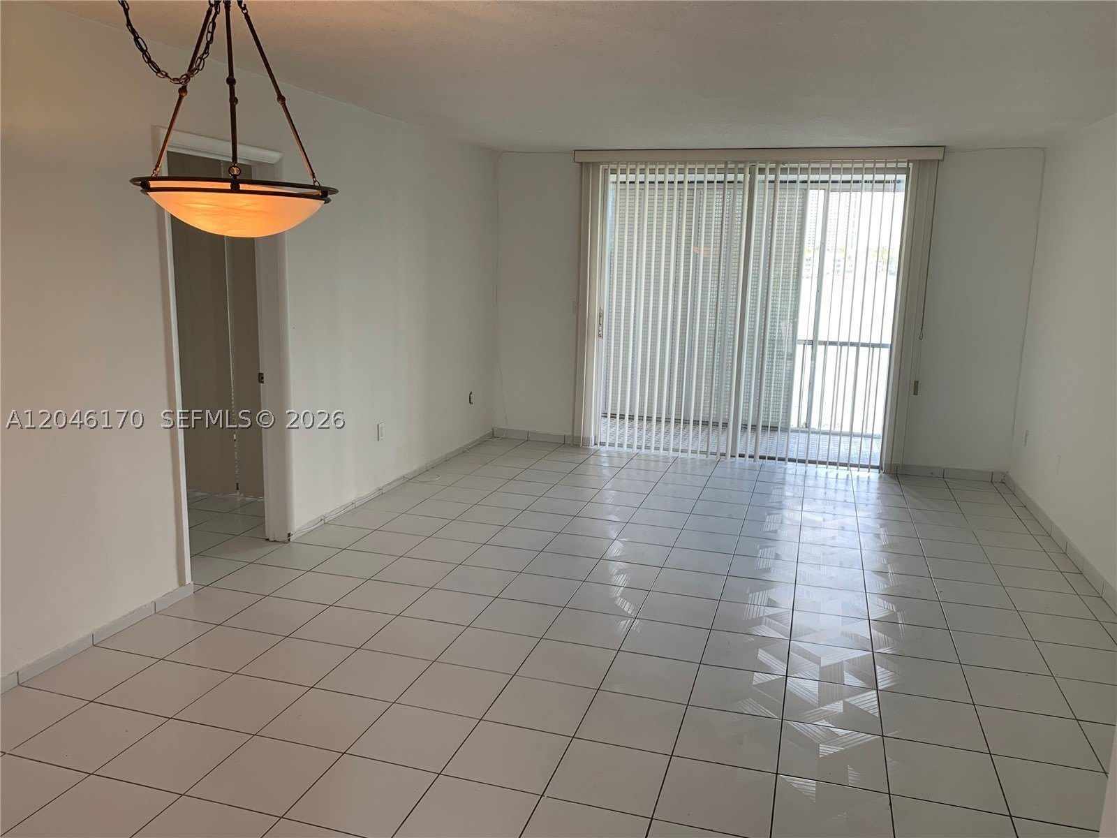 2861 Leonard Dr – photo 3