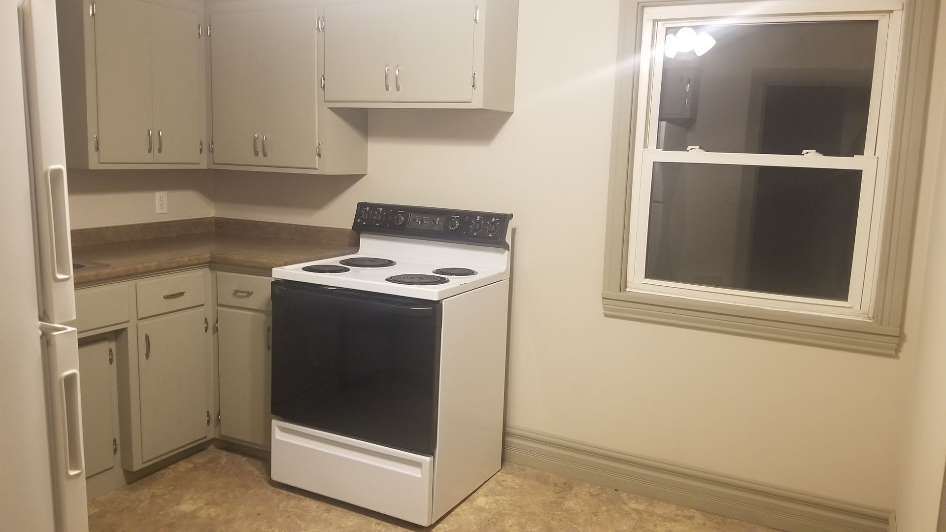 209 W Warren St – photo 3