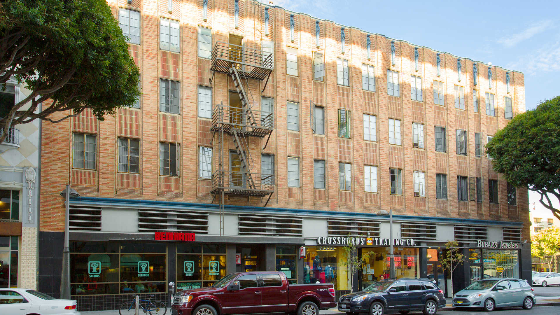 Vintage at 425 Broadway – photo 1
