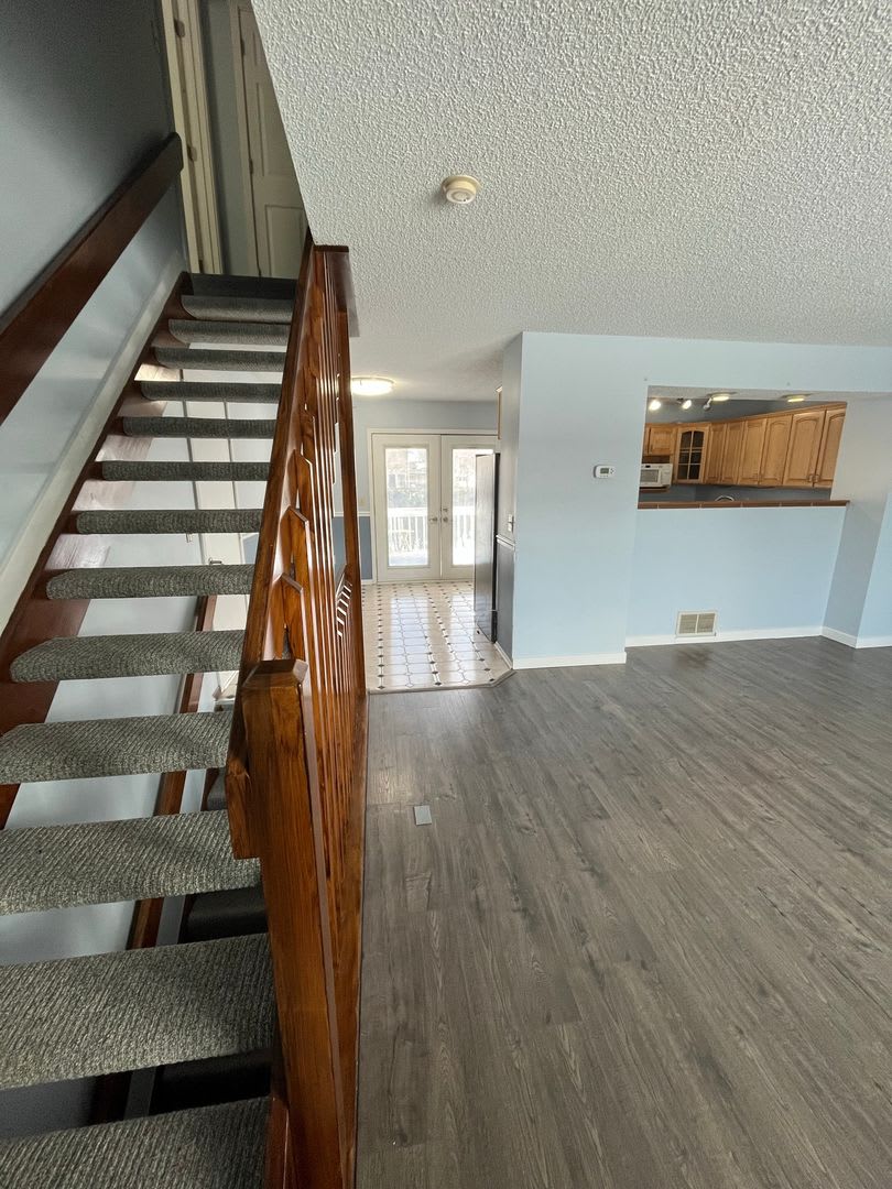 3-Bedroom, 1.5-Bathroom Home in Hilliard – photo 5