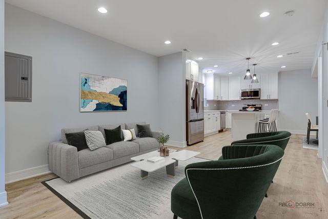 1746 N California Avenue – photo 2