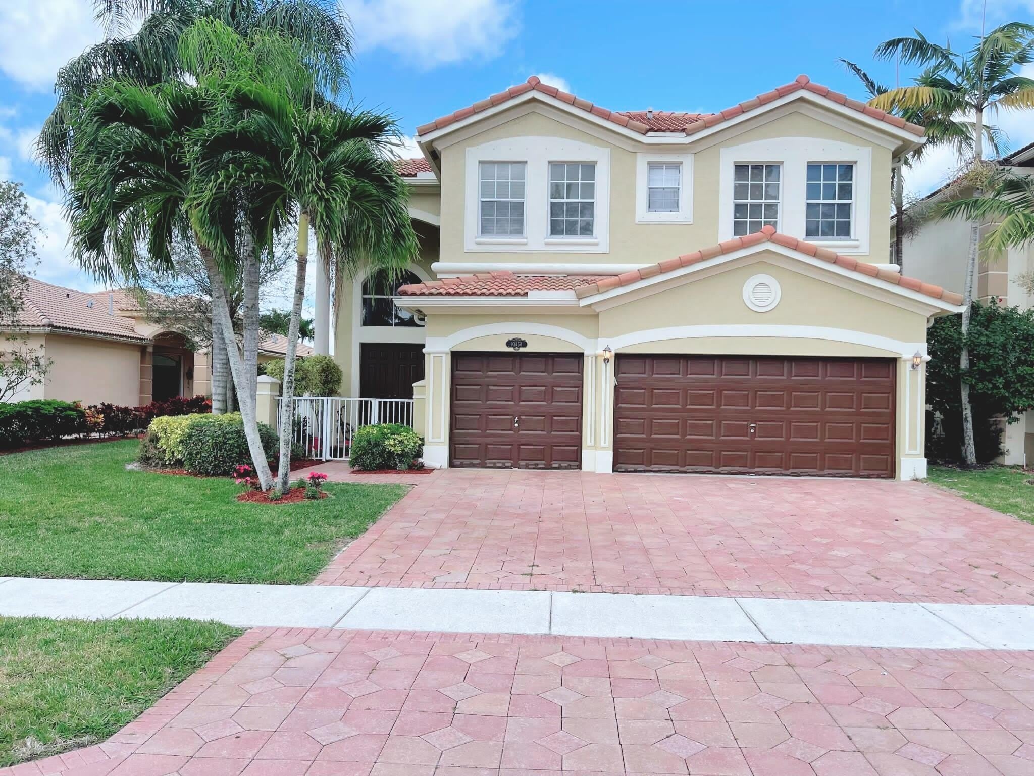 10454 Galleria Street – photo 1