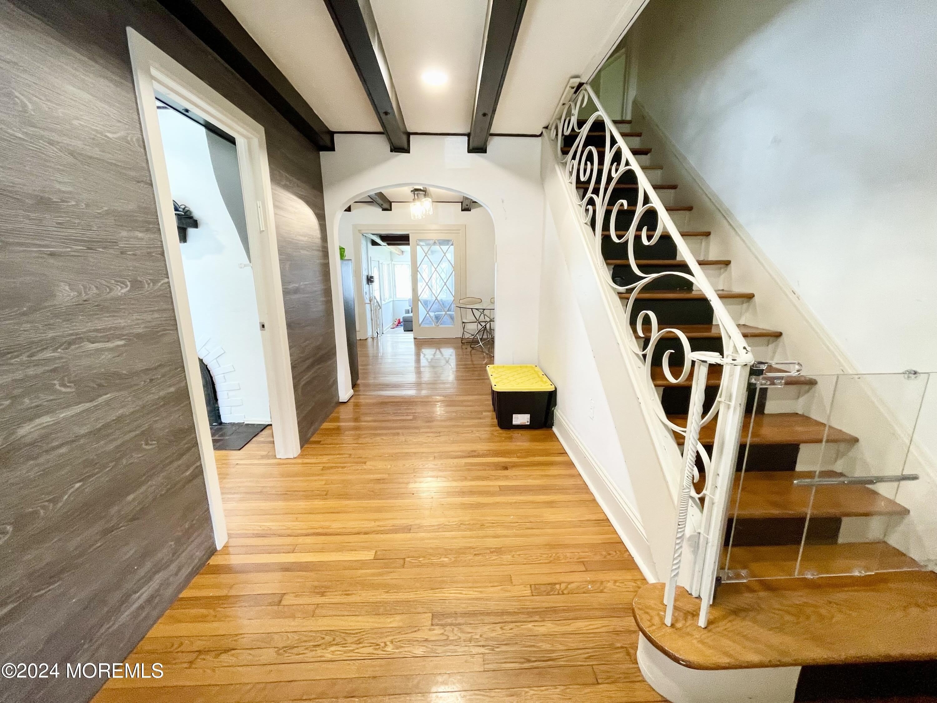 254 Lawrence Avenue – photo 3