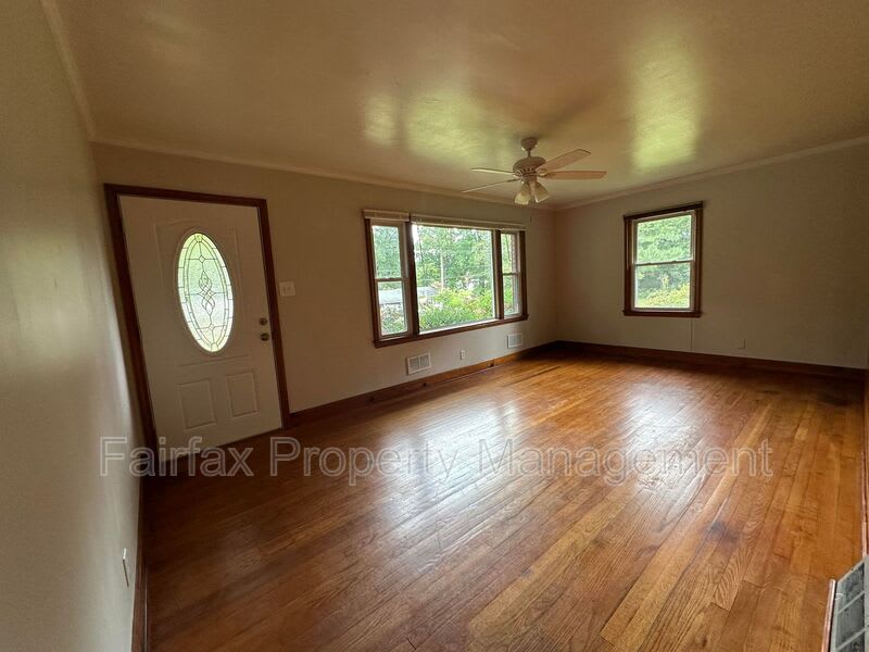 118 N Oak Street – photo 2