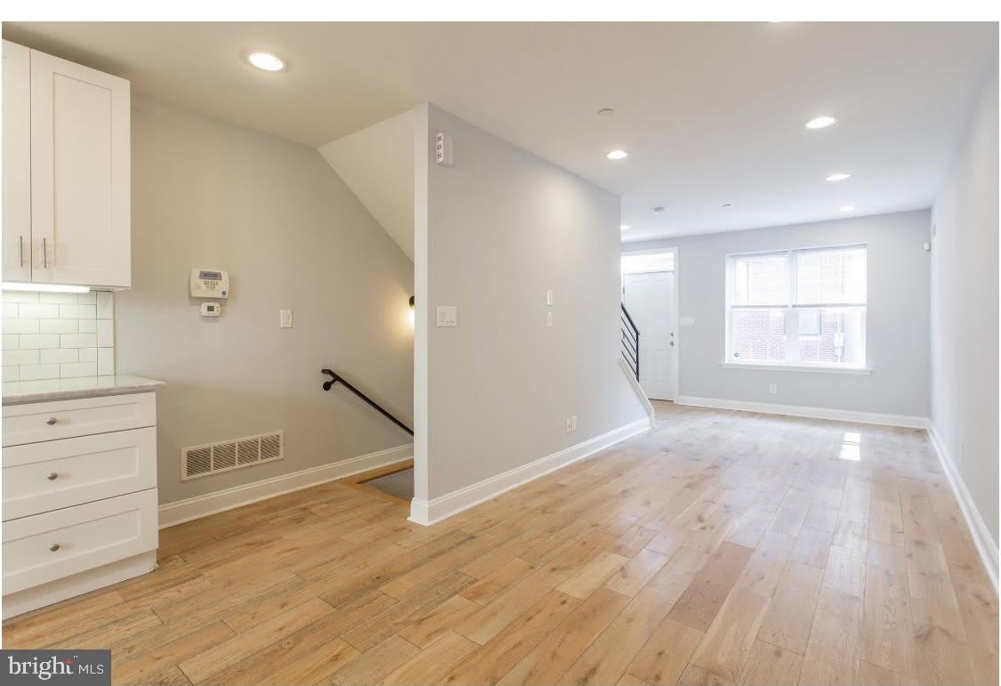 1322 S BANCROFT Street – photo 5