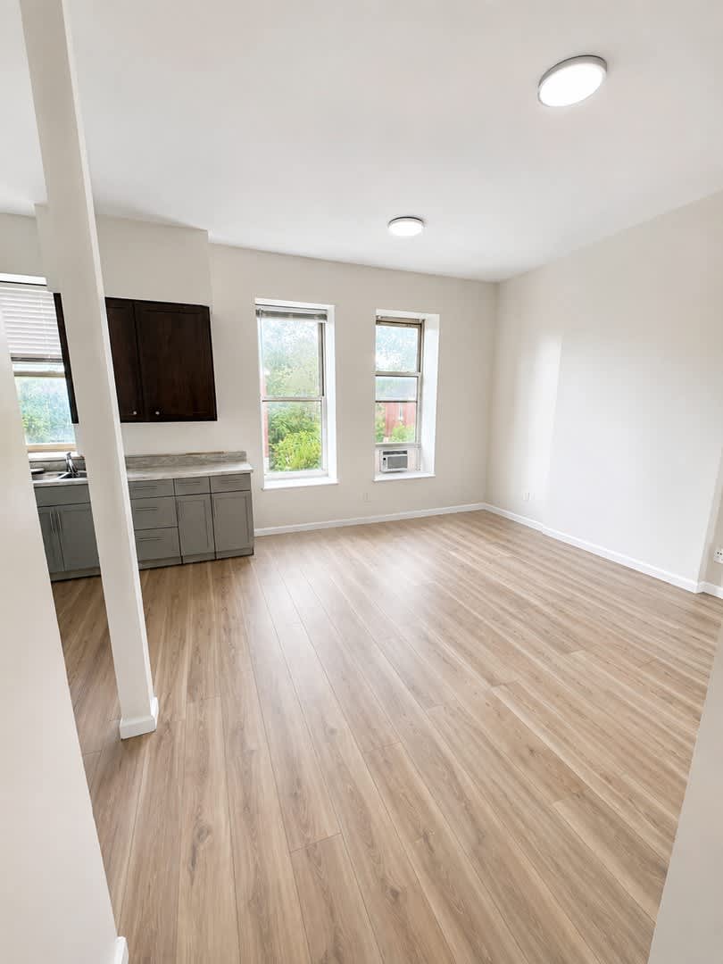 4417 Strodtman Place – photo 2