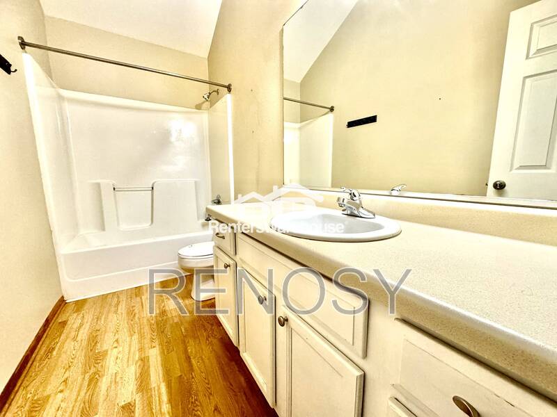 1228 Se Village View Lane – photo 2