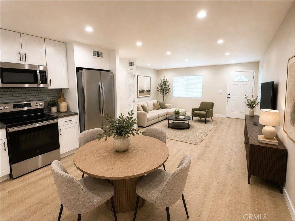 6709 Denny Ave – photo 1