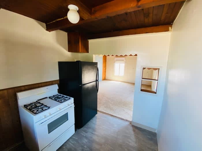 661 North Desert Avenue – photo 5