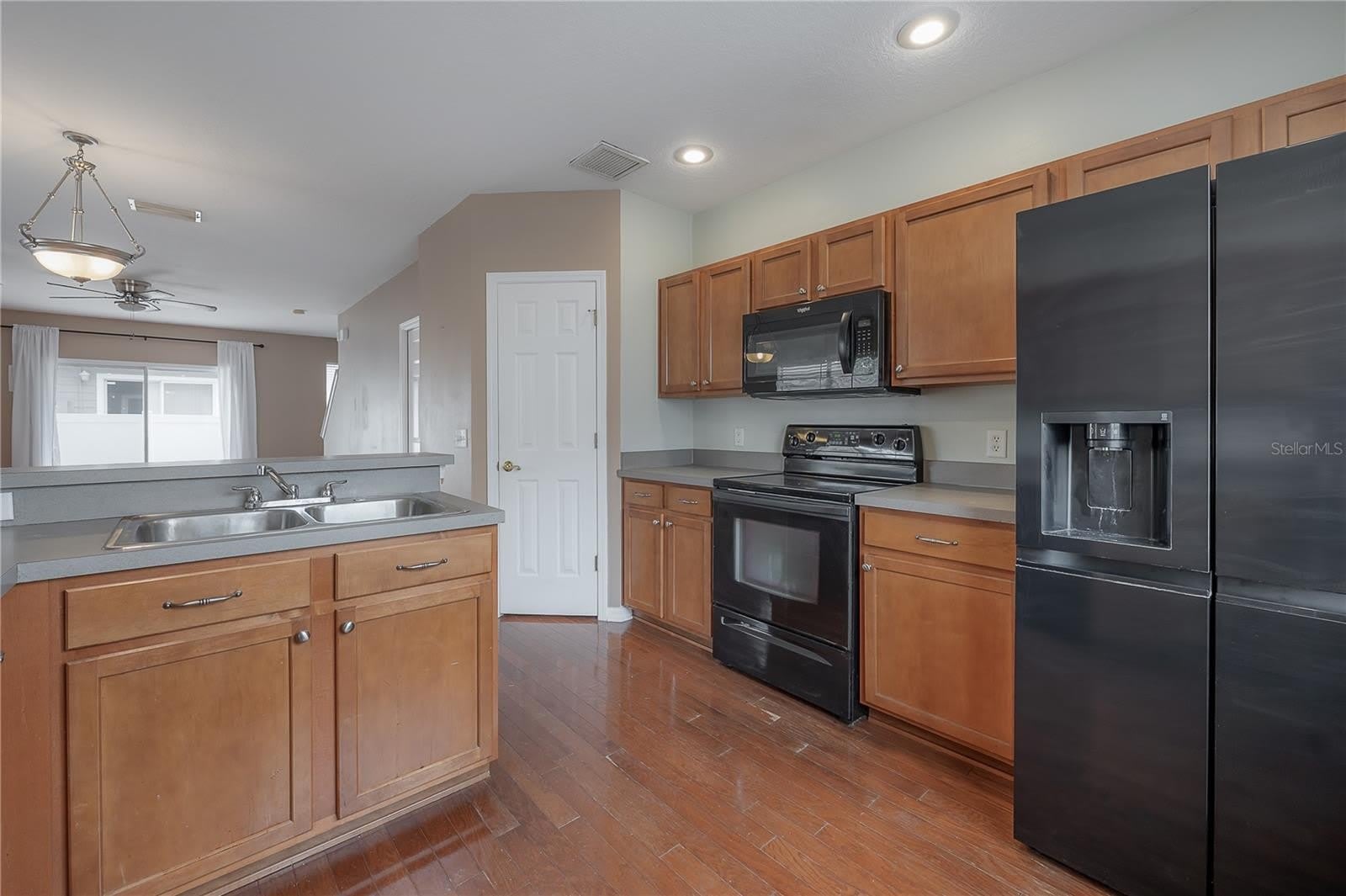 4951 Elizabeth Court – photo 4