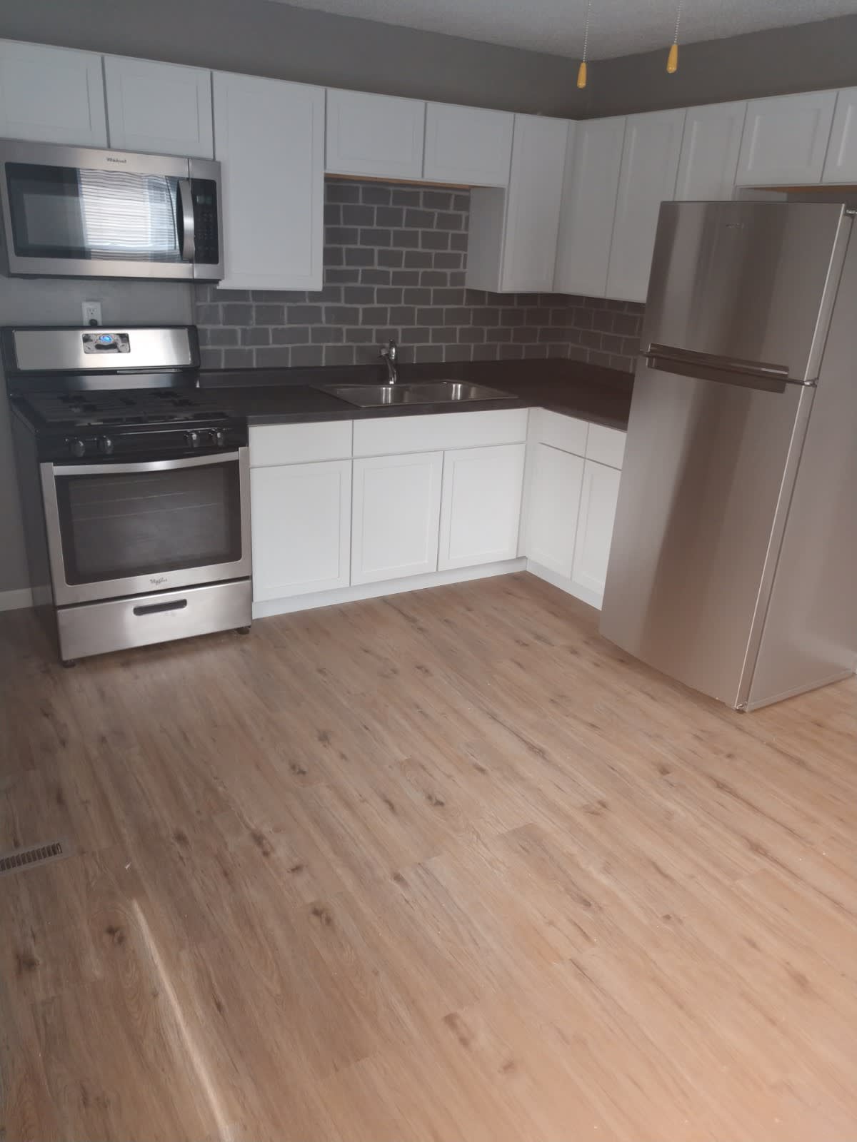 1807 Southwood Drive – photo 2
