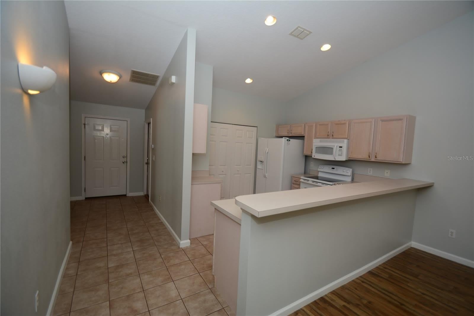 37 ETON Lane – photo 4