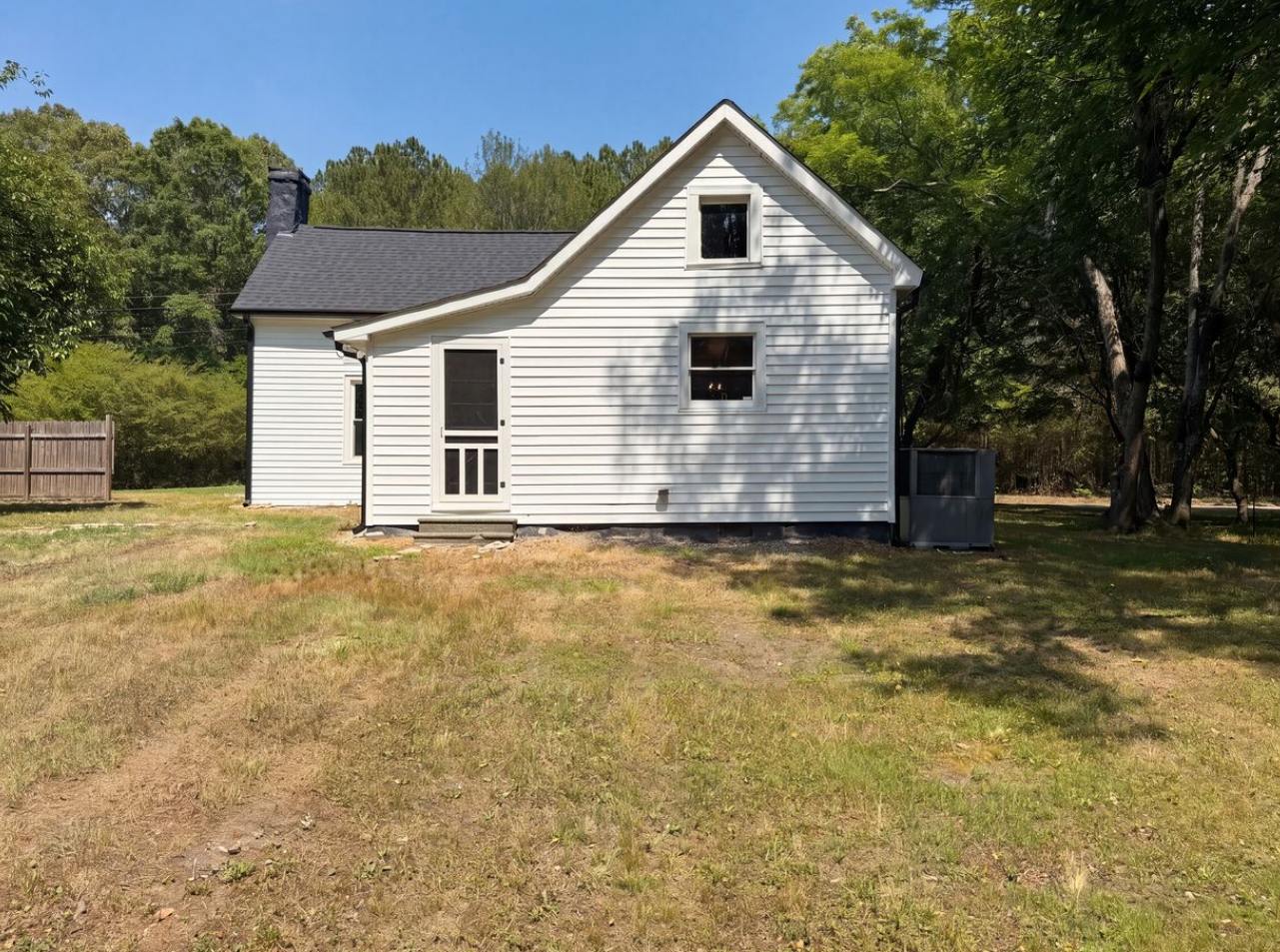 571 Winston St – photo 5