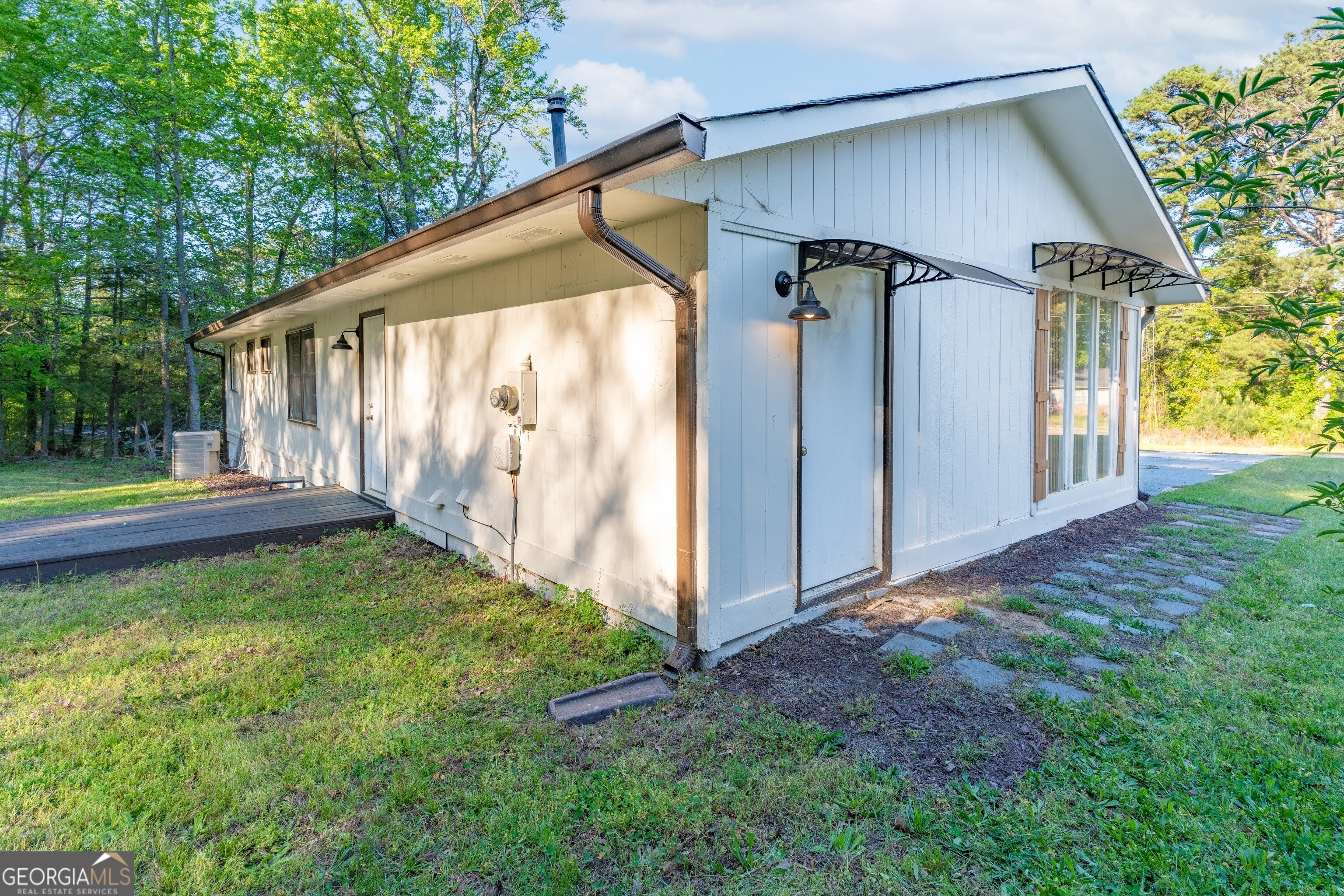 2290 Pinetree Lane NE – photo 4