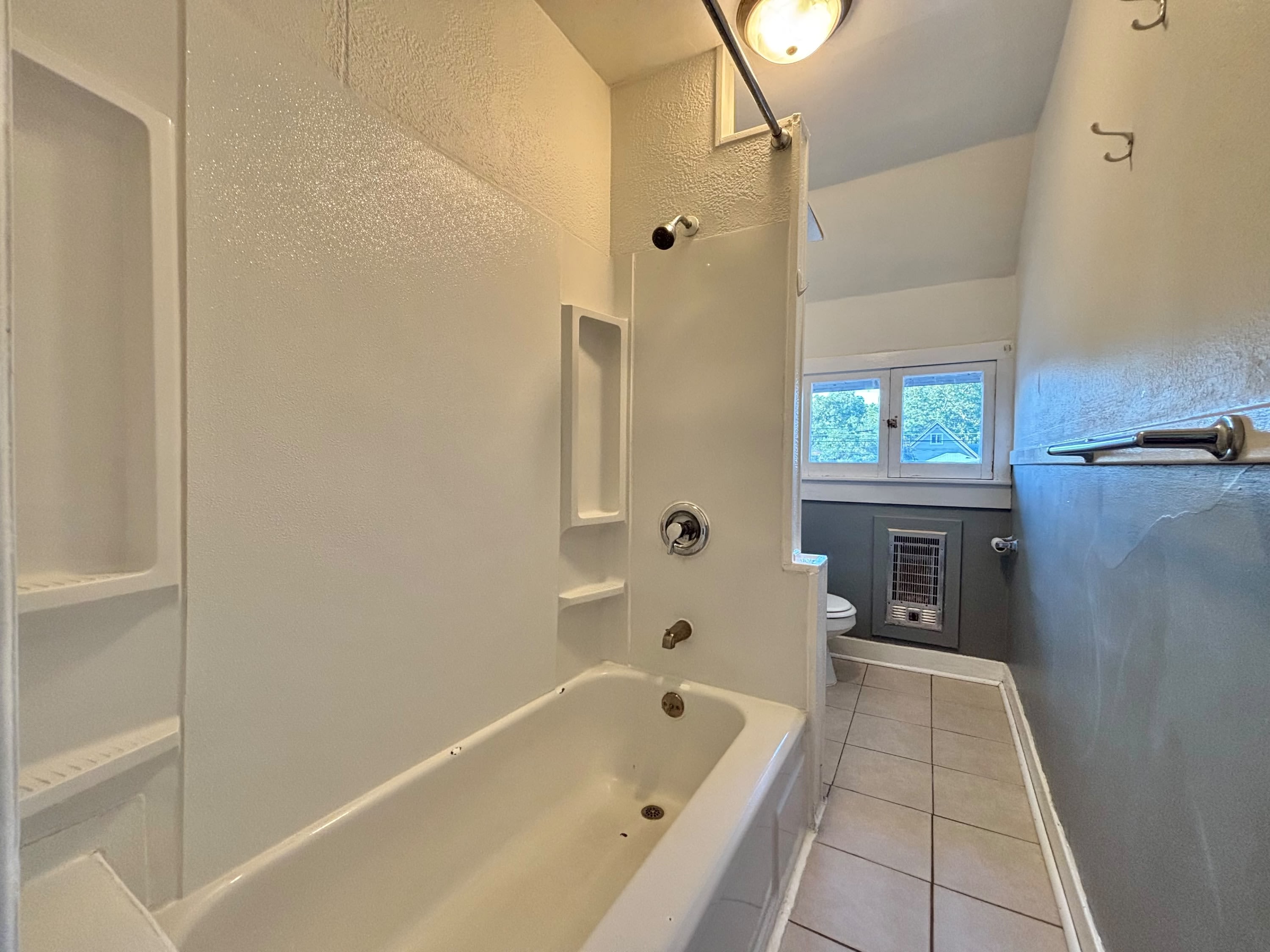 1122 West Augusta Avenue – photo 4