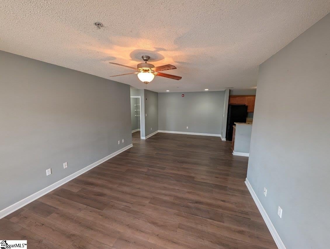 220 Outlook Drive – photo 3