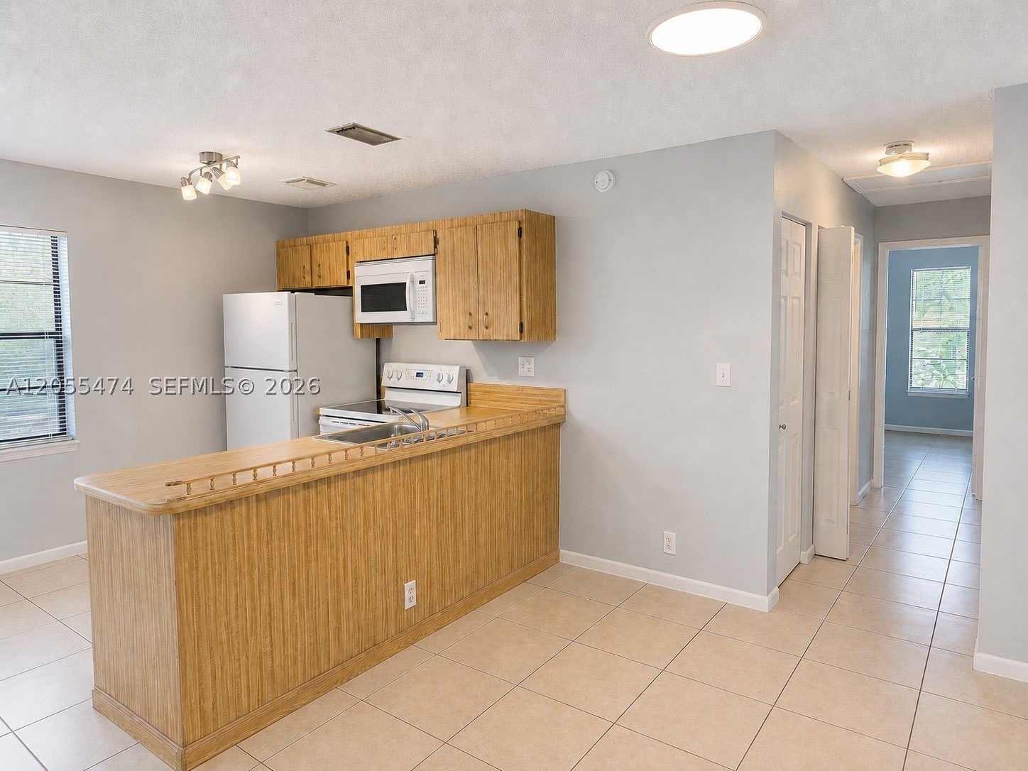 10355 NW 35th St – photo 4
