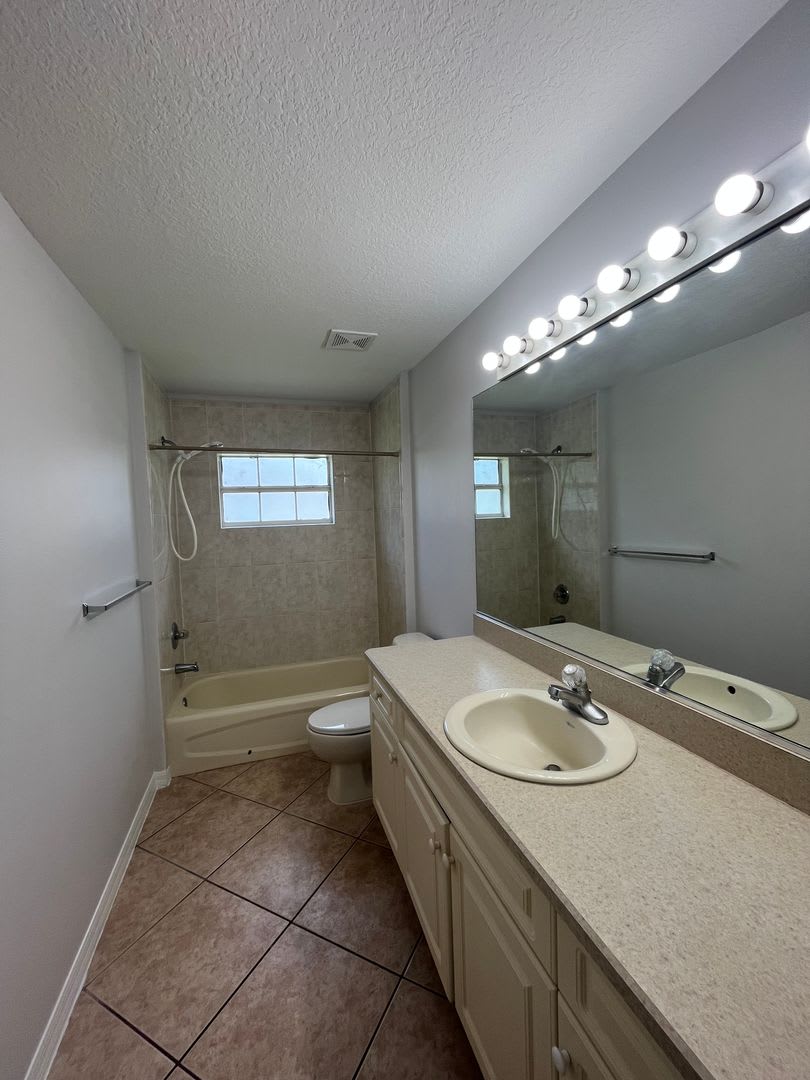 3 Bedroom 2 Bathroom Duplex With 1 Car Garage – photo 5