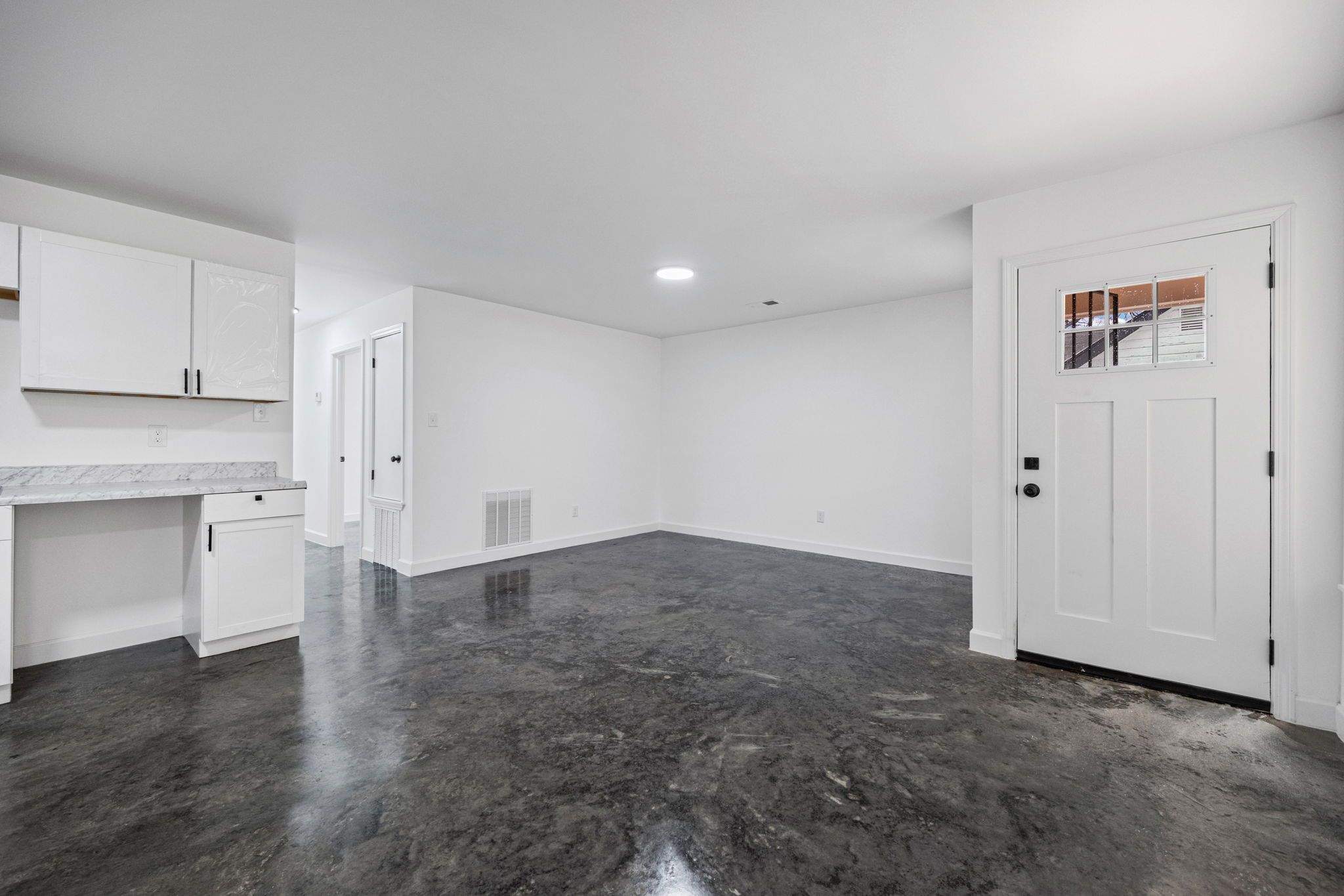 778 Hanley St – photo 3