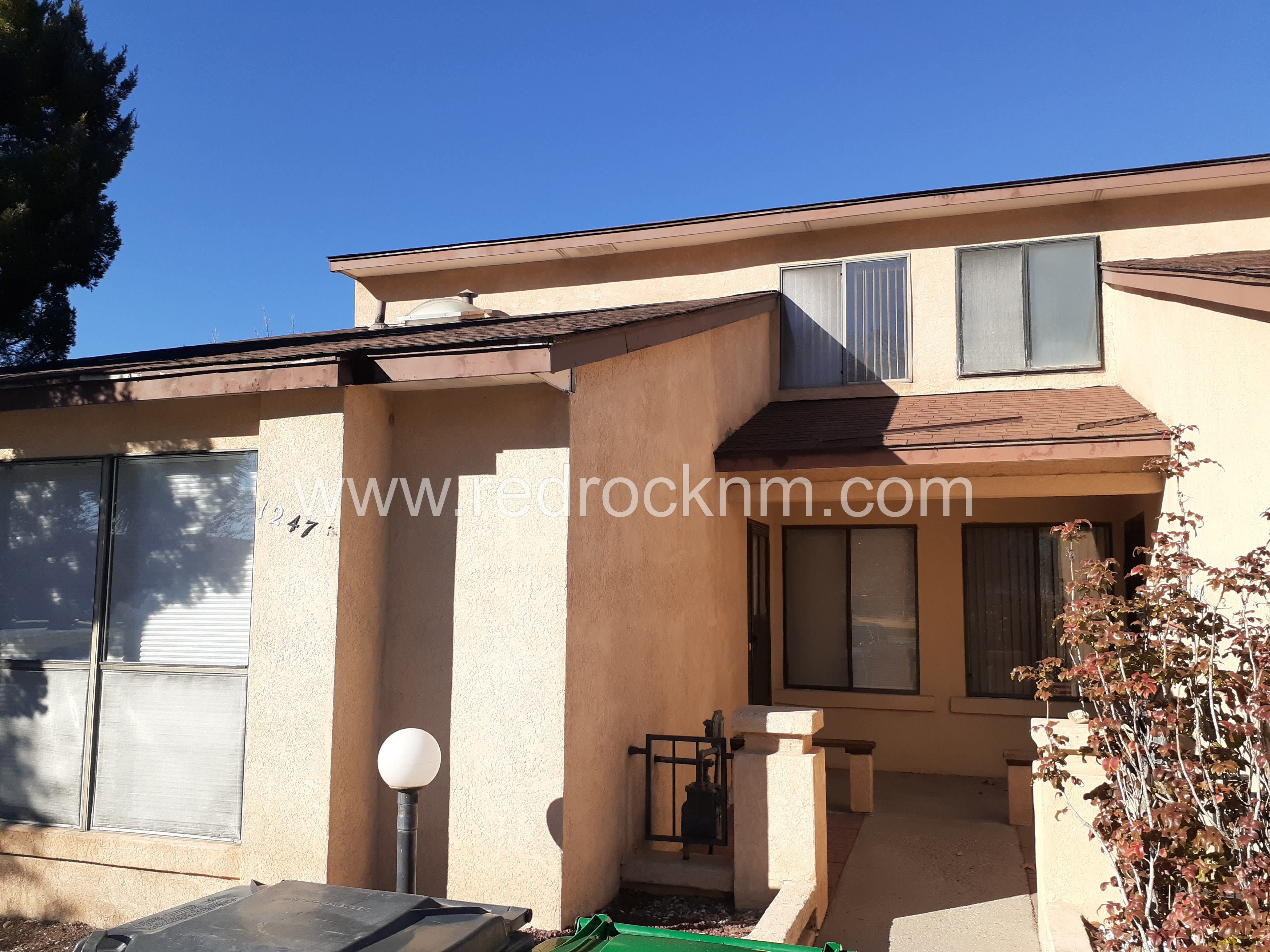 1247 Villa Dr SE – photo 2