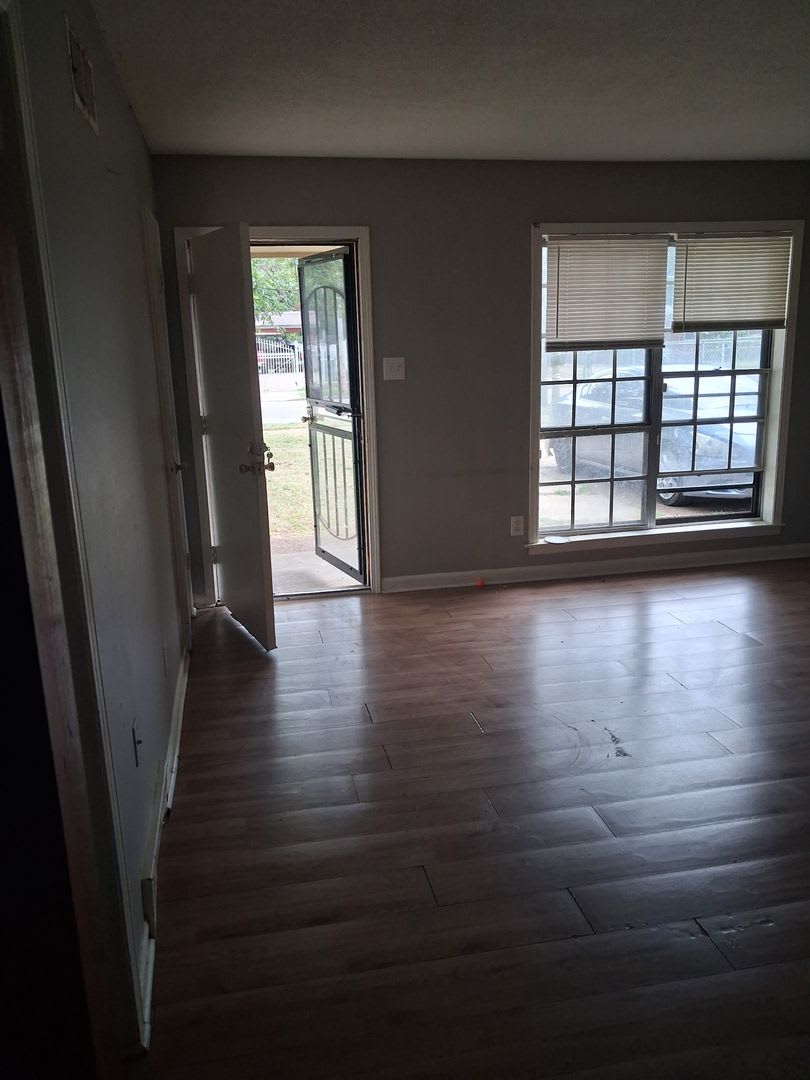 Three Bedroom Home Available Now – photo 2