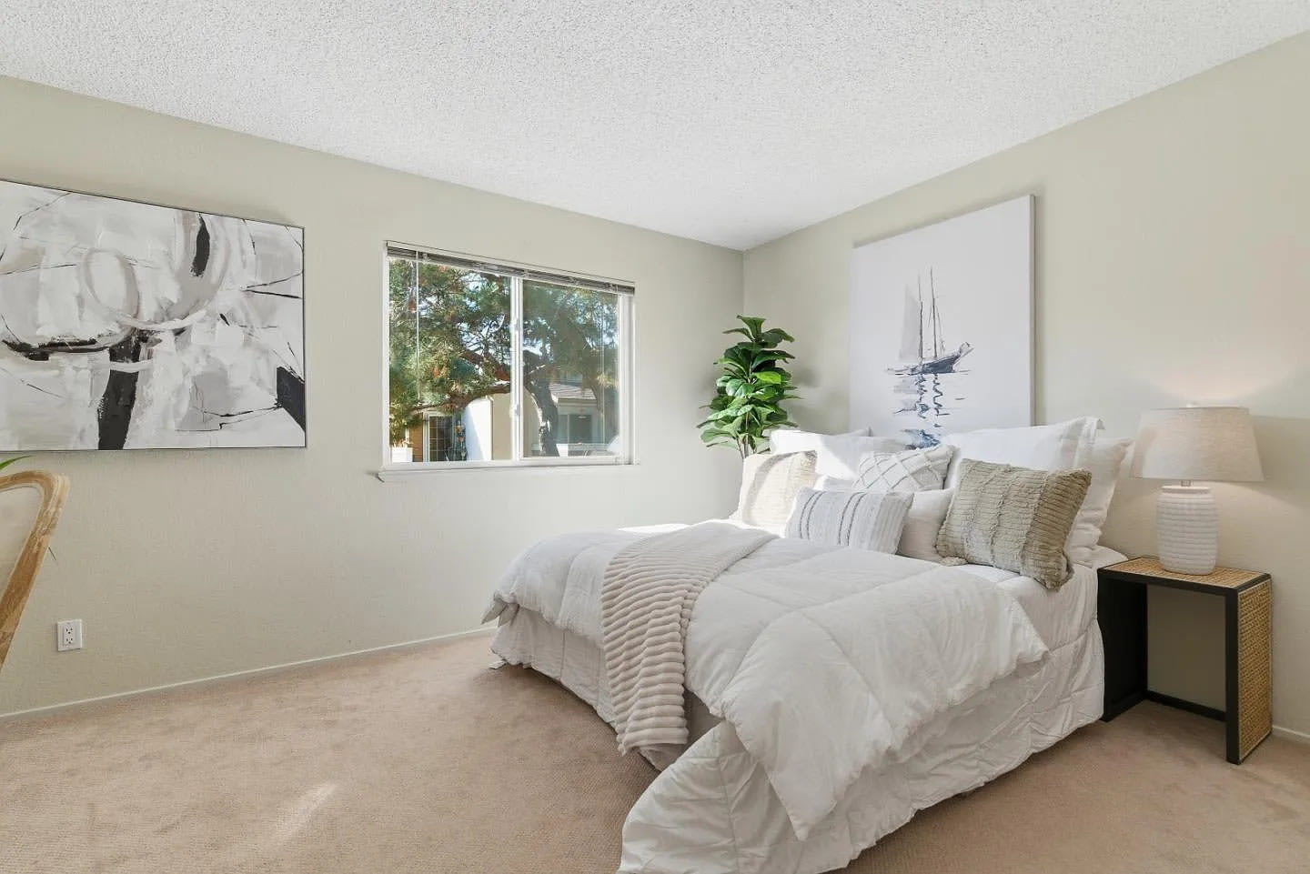 1058 Tekman Dr – photo 1