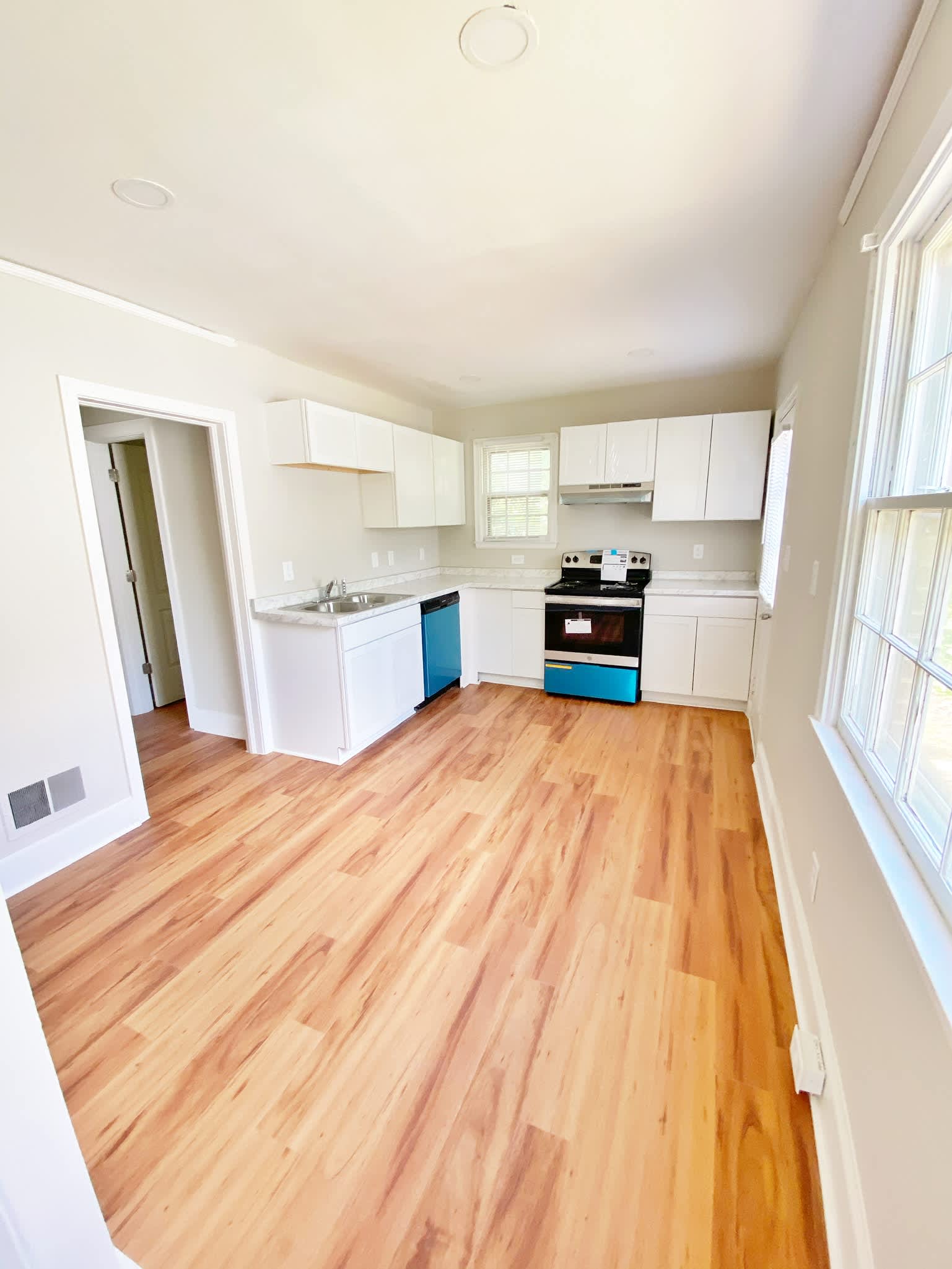 306 North Ireland Street – photo 3